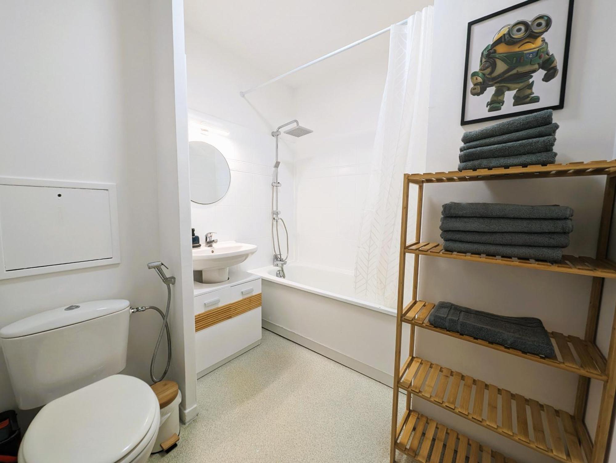 Le Repaire Des Minions - 10' Disney - Familial บายญี-โรแม็งวีเญร์ ภายนอก รูปภาพ
