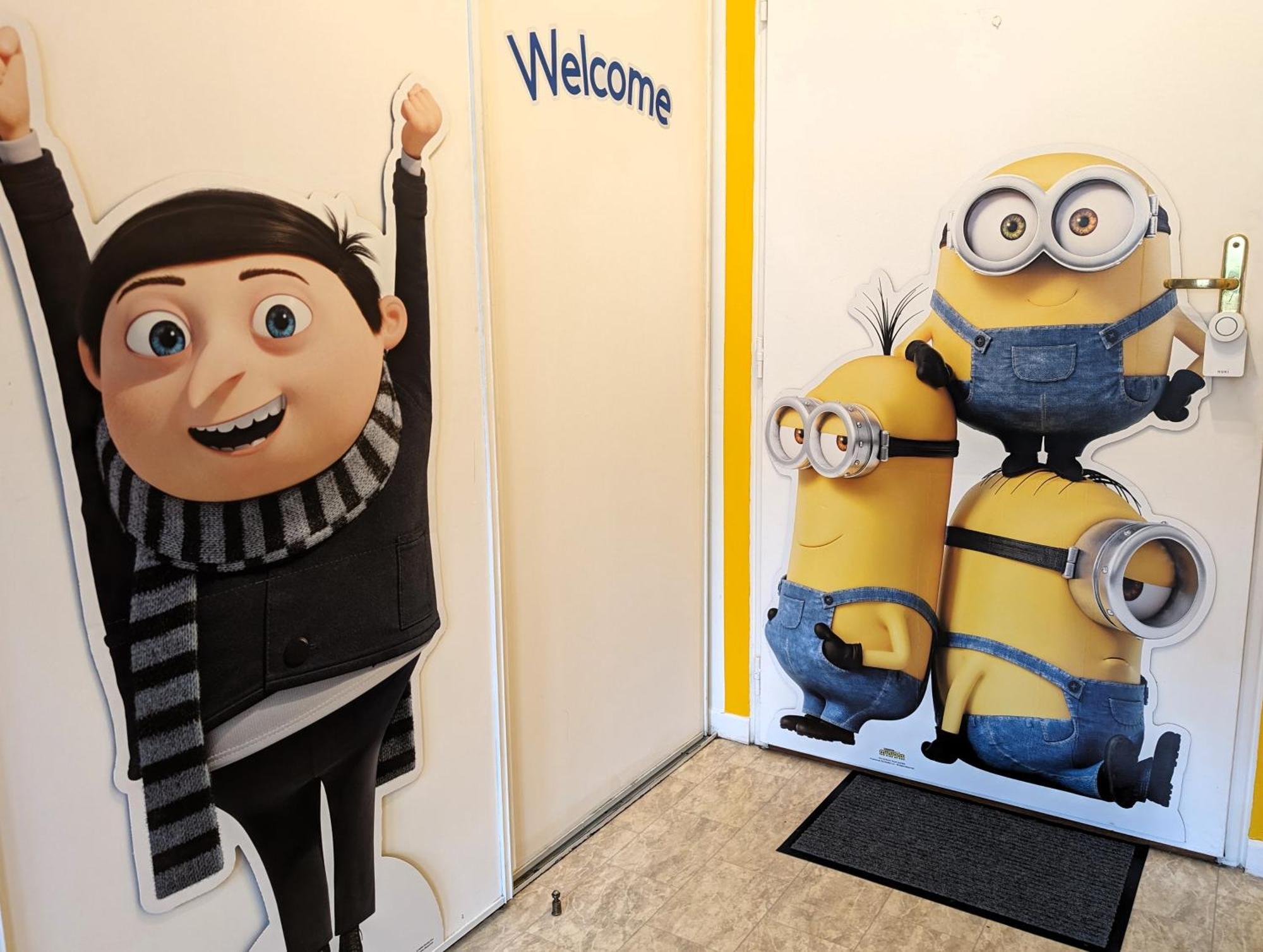 Le Repaire Des Minions - 10' Disney - Familial บายญี-โรแม็งวีเญร์ ภายนอก รูปภาพ