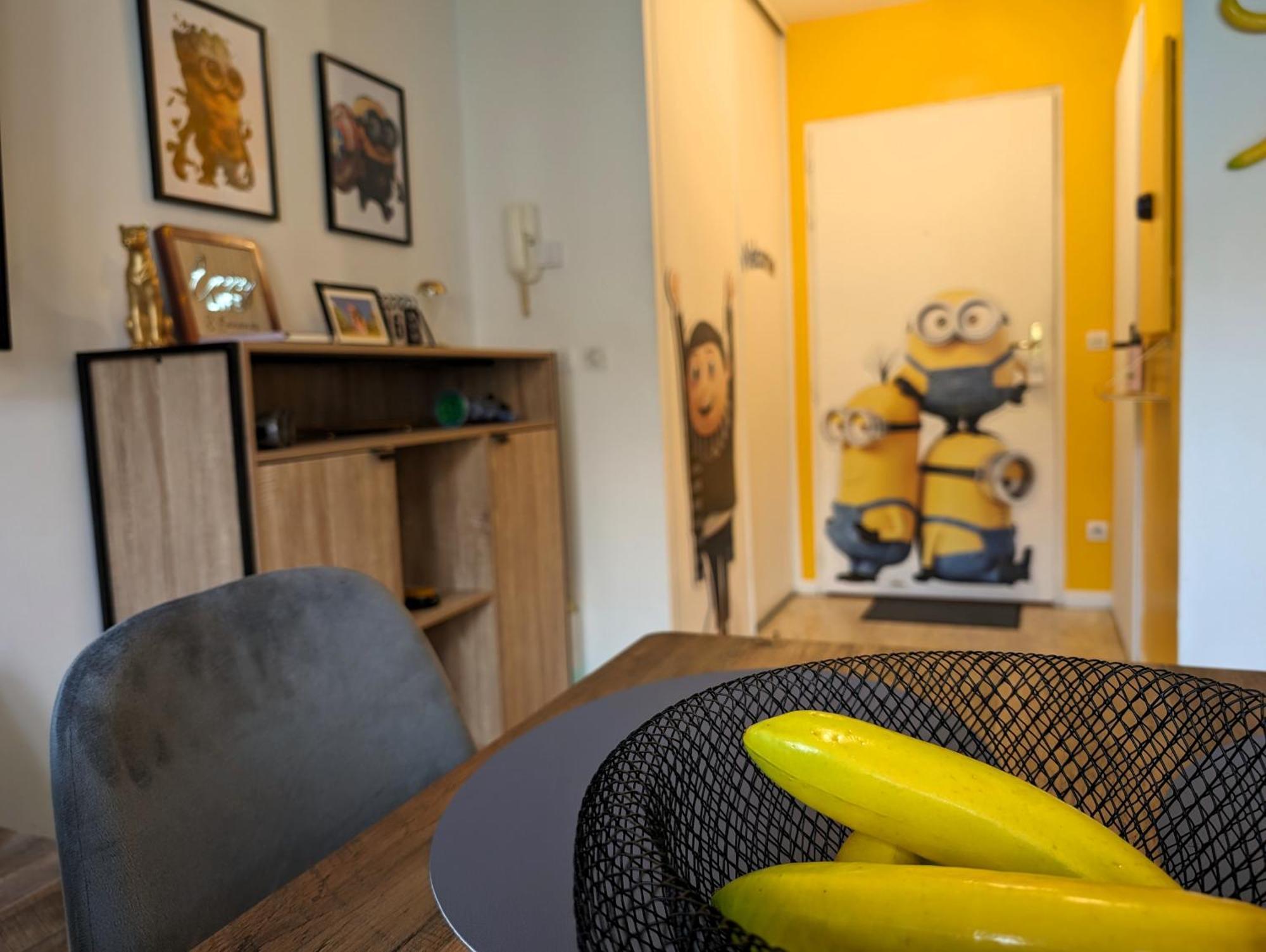 Le Repaire Des Minions - 10' Disney - Familial บายญี-โรแม็งวีเญร์ ภายนอก รูปภาพ